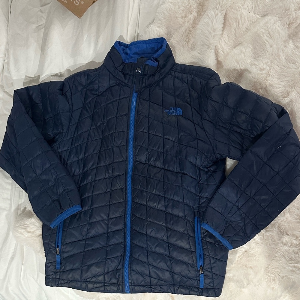 The North Face navy Blue thermo ball jacket